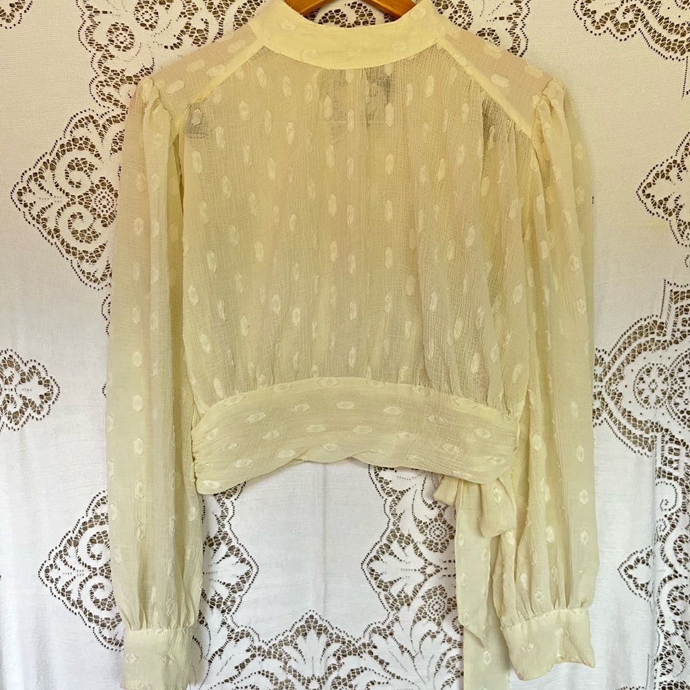SHEER CREAM BLOUSE